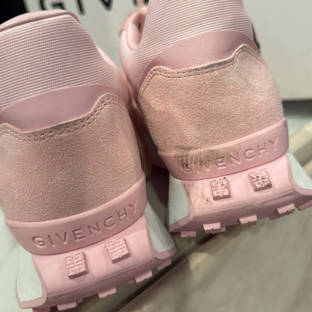 NWT Givenchy pink sneakers a size 8.5 - Picture 6 of 6